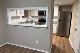 668 Garden Walk Dr, Stone Mountain, GA 30083 - Photo 5