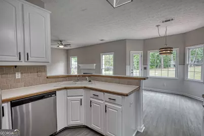 1412 Cherry Oak Trace, Lawrenceville, GA 30045 - Photo 19