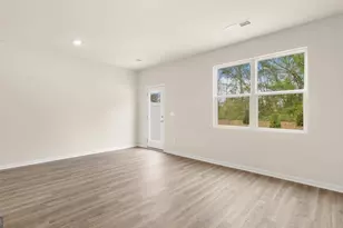 210 Kenmore Cir, Perry, GA 31069 - Photo 11