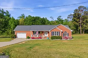 260 Brookhaven Cir, Toccoa, GA 30577 - Photo 1