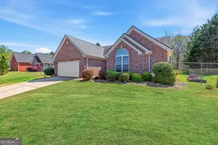 452 Nightdream Ln, Winder, GA 30680 - Photo 3