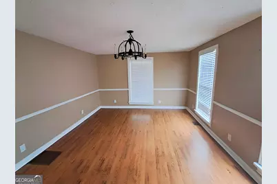 401 Forsyth Street, Barnesville, GA 30204 - Photo 9