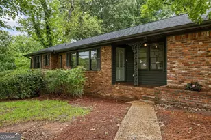 1124 Ponderosa Park Dr, Forest Park, GA 30297 - Photo 3