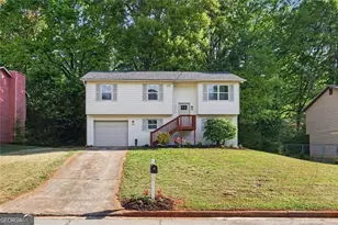 2546 Candler Woods Dr, Decatur, GA 30032 - Photo 1
