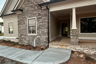 947 Lake Varner Dr, Covington, GA 30014 - Photo 3
