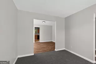 2404 Raven Cir, Lithonia, GA 30058 - Photo 5