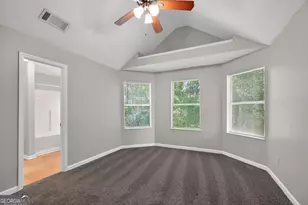2404 Raven Cir, Lithonia, GA 30058 - Photo 13