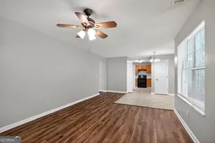 2404 Raven Cir, Lithonia, GA 30058 - Photo 11