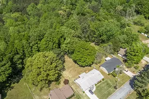 4393 Housworth Dr, Lithonia, GA 30038 - Photo 7