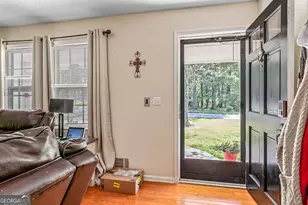 4393 Housworth Dr, Lithonia, GA 30038 - Photo 9
