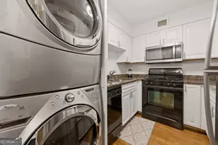 2479 Peachtree Rd NE, Atlanta, GA 30305 - Photo 19