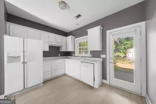 8609 Gohler Ave, Savannah, GA 31406 - Photo 23
