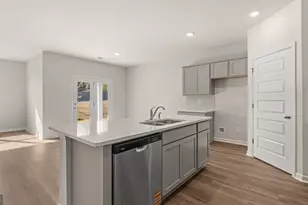 130 Melrose Ct, Jefferson, GA 30549 - Photo 3