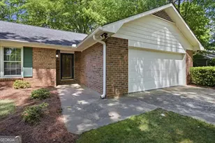 124 Crofts Corner, Peachtree City, GA 30269 - Photo 3