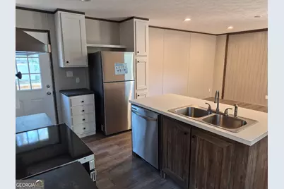 11 Poole Circle, Ellenwood, GA 30294 - Photo 3