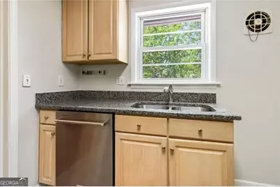 3660 Peachtree Road NE #C2, Atlanta, GA 30319 - Photo 11
