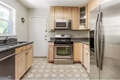 3660 Peachtree Road NE #C2, Atlanta, GA 30319 - Photo 9