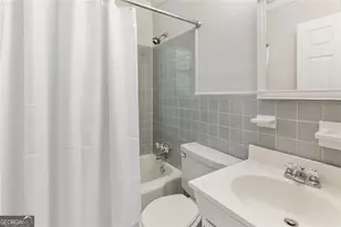 3660 Peachtree Rd NE, Atlanta, GA 30319 - Photo 17