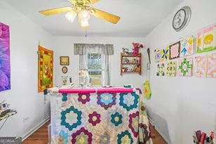 803 E Barnard St, Glennville, GA 30427 - Photo 17