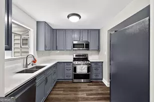 679 Anderson Walk, Marietta, GA 30062 - Photo 9