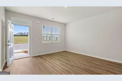 124 Holland Cove, Winder, GA 30680 - Photo 3