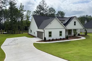 117 Belle Hall Dr, Newnan, GA 30263 - Photo 3