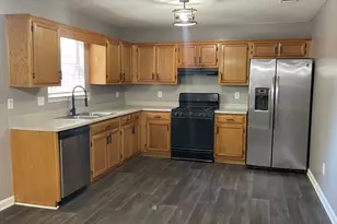 7177 Hazelwood Dr, Jonesboro, GA 30236 - Photo 5