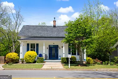 70 E Washington Street, Newnan, GA 30263 - Photo 1