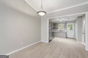 22 Longview Bluff Dr E, Savannah, GA 31419 - Photo 11