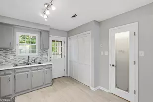22 Longview Bluff Dr E, Savannah, GA 31419 - Photo 17