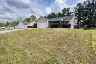 195 Creekside Dr, Grantville, GA 30220 - Photo 3
