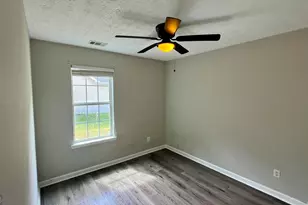 195 Creekside Dr, Grantville, GA 30220 - Photo 15