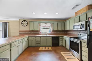 2014B Bradbury Rd, Grantville, GA 30220 - Photo 31