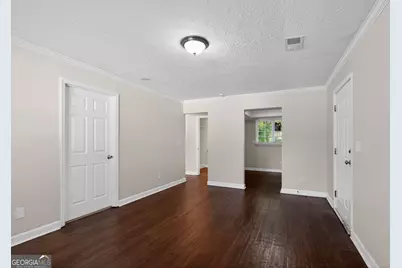 4600 Randalwood Court, Stone Mountain, GA 30083 - Photo 9