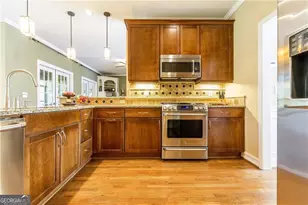 2242 Lenox Walk NE, Brookhaven, GA 30319 - Photo 19