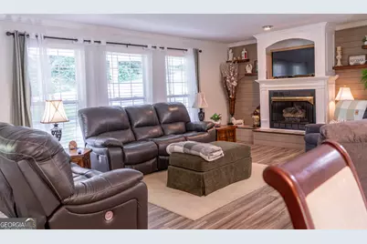210 Greenwood Lane, Carrollton, GA 30117 - Photo 13