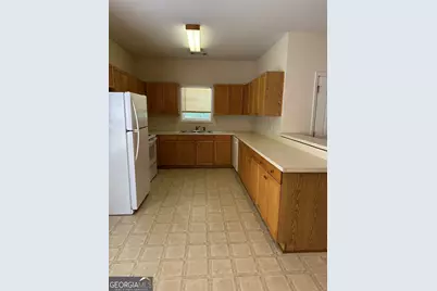 281 Northwinds Boulevard #B-3, Carrollton, GA 30117 - Photo 5