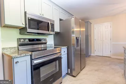 408 Skyway Drive, Warner Robins, GA 31088 - Photo 13