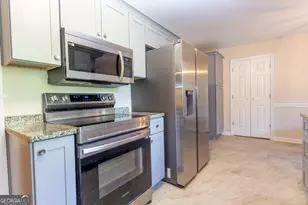 408 Skyway Dr, Warner Robins, GA 31088 - Photo 13