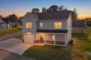 139 Saluda Dr, Demorest, GA 30535 - Photo 3