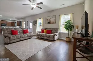 735 Walnut Creek Cir, Pendergrass, GA 30567 - Photo 7