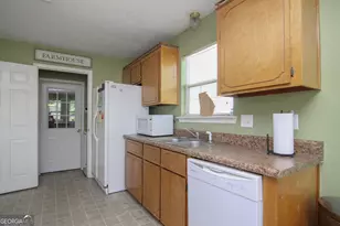 604 Gateway Dr, Bonaire, GA 31005 - Photo 9