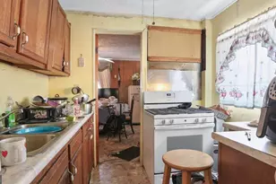 223 W 38th St, Savannah, GA 31401 - Photo 45