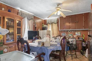 223 W 38th St, Savannah, GA 31401 - Photo 43