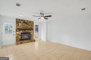 761 Robin Hood Dr, Hinesville, GA 31313 - Photo 3