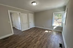 256 Chattahoochee St, Cornelia, GA 30531 - Photo 7