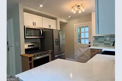 2274 Carey Drive SE, Atlanta, GA 30315 - Photo 9
