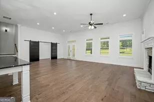 142 Nelms St, Senoia, GA 30276 - Photo 11