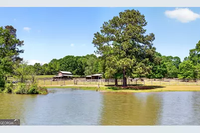 511 W McIntosh Road, Brooks, GA 30205 - Photo 1