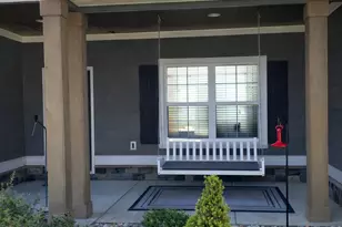 233 Springdale Estates Dr, Senoia, GA 30276 - Photo 3